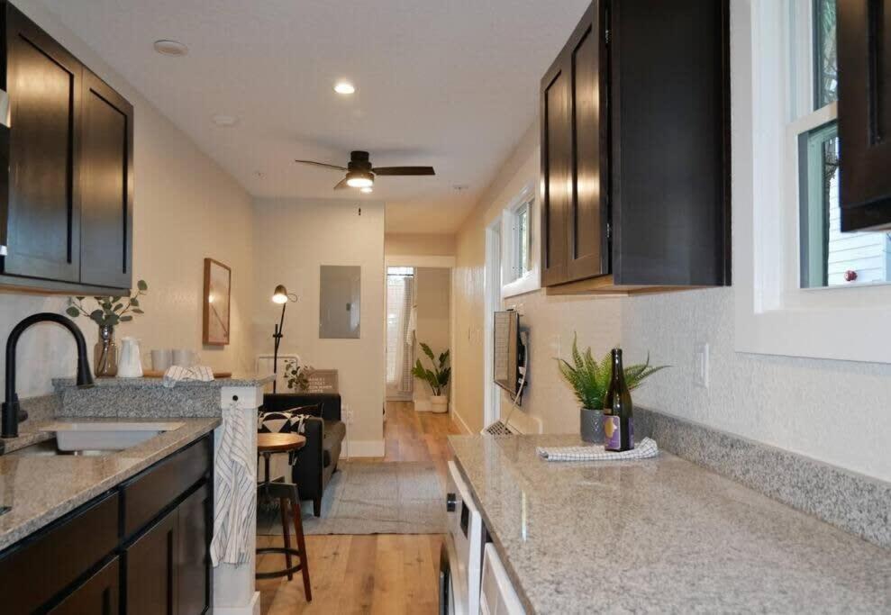 Hip Container Apt - 5 Min Walk To Tiaa Bank Jacksonville Exterior foto